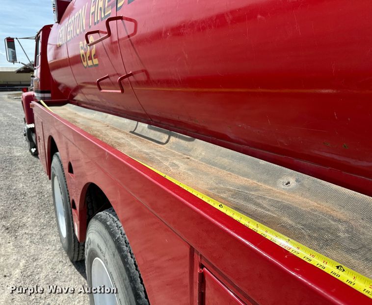 image for item OM9260 1984 Ford LT9000 tanker fire truck
