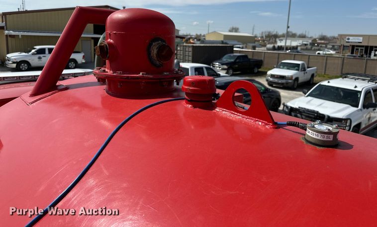 image for item OM9260 1984 Ford LT9000 tanker fire truck