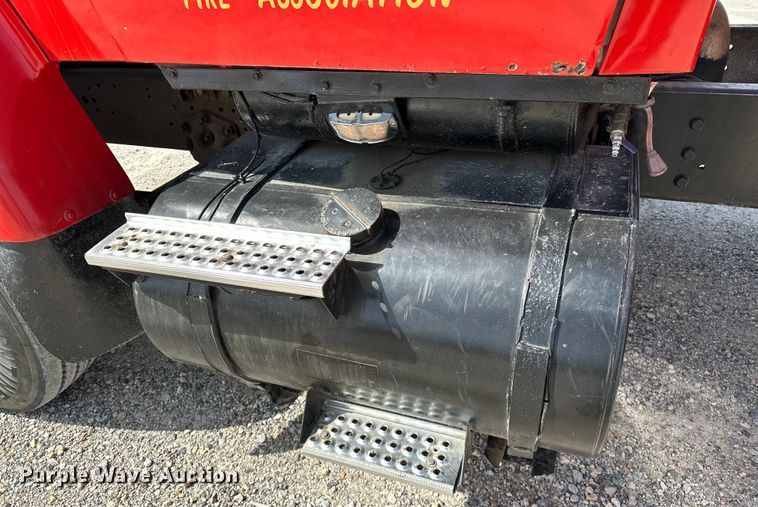 image for item OM9260 1984 Ford LT9000 tanker fire truck