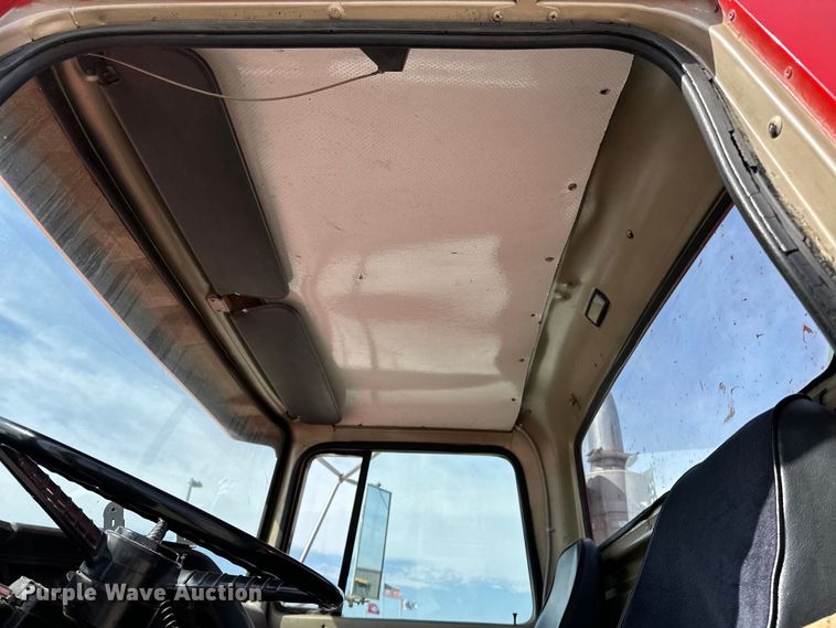 image for item OM9260 1984 Ford LT9000 tanker fire truck