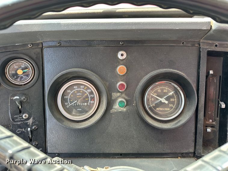 image for item OM9260 1984 Ford LT9000 tanker fire truck