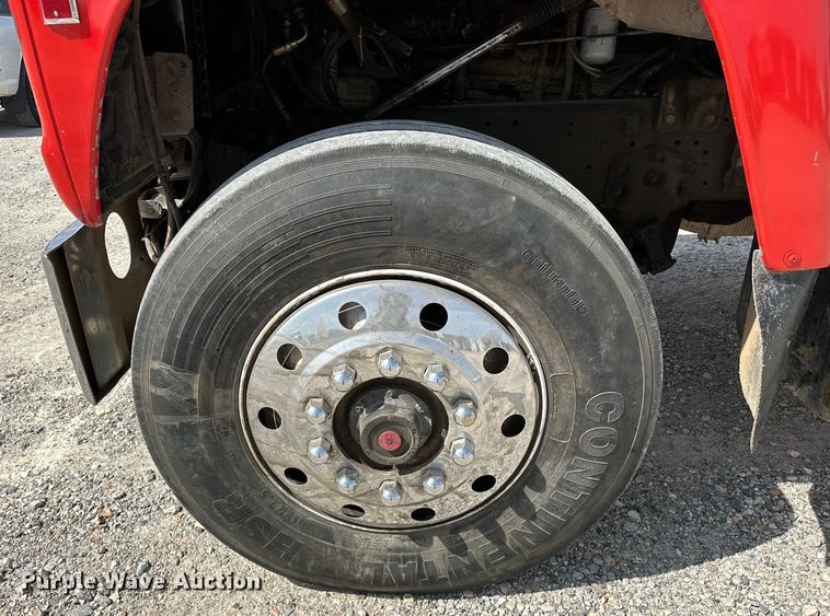 image for item OM9260 1984 Ford LT9000 tanker fire truck