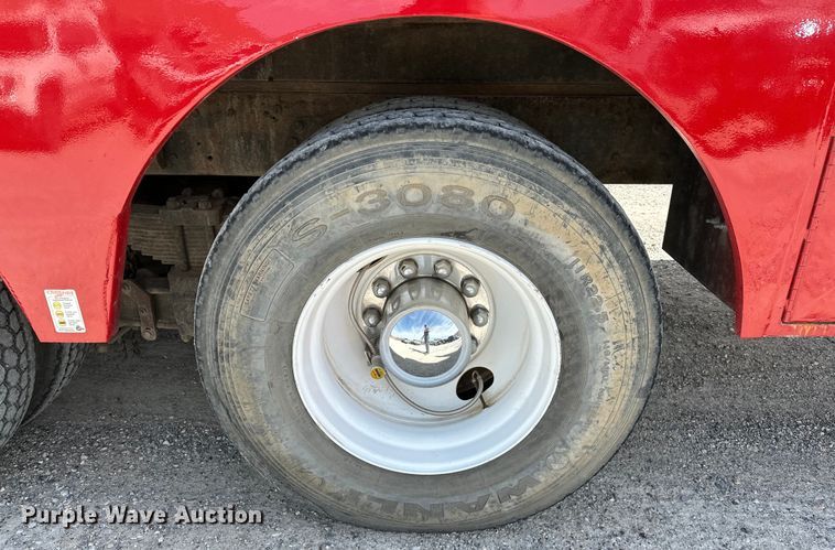 image for item OM9260 1984 Ford LT9000 tanker fire truck