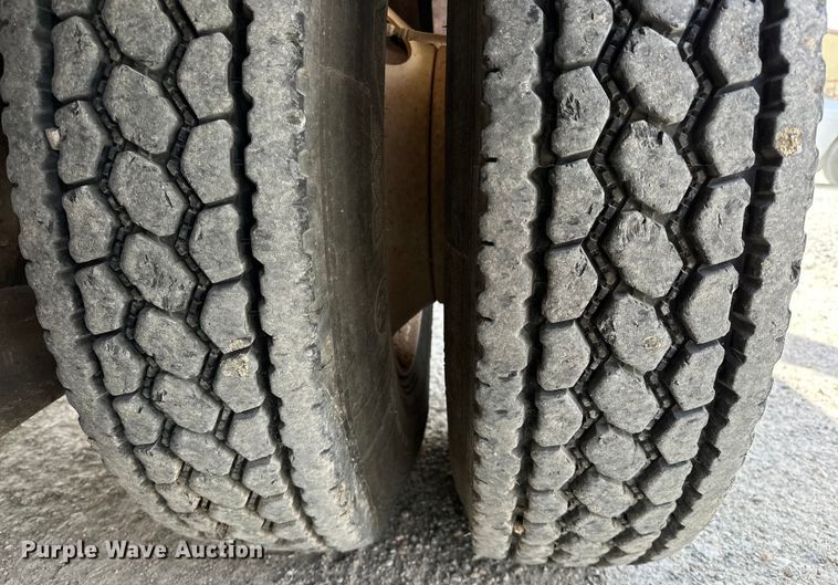 image for item OM9260 1984 Ford LT9000 tanker fire truck