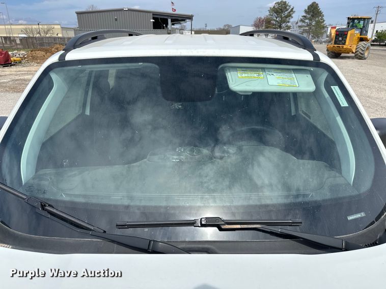 image for item OM9261 2018 Jeep Renegade  SUV