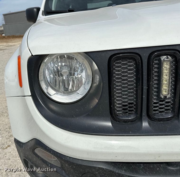 image for item OM9261 2018 Jeep Renegade  SUV