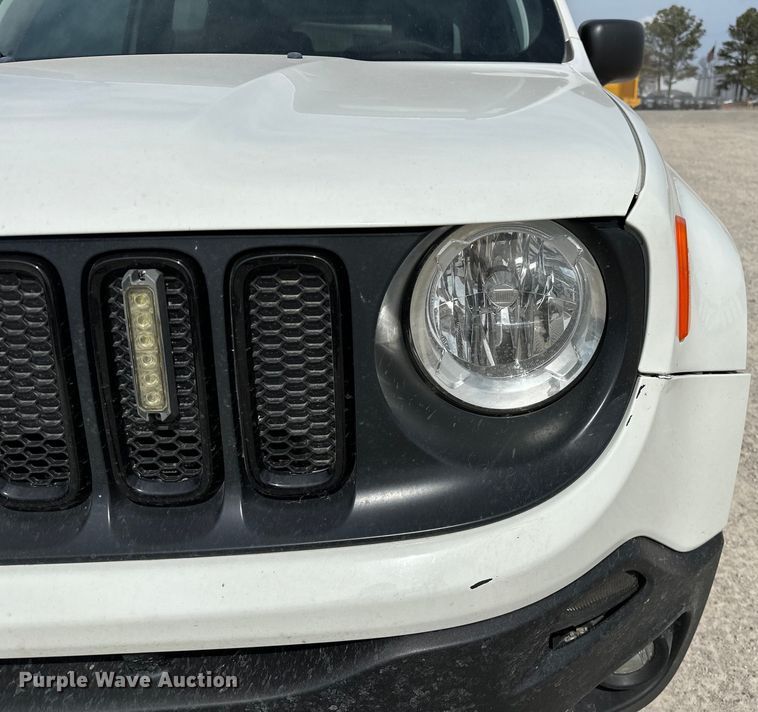 image for item OM9261 2018 Jeep Renegade  SUV