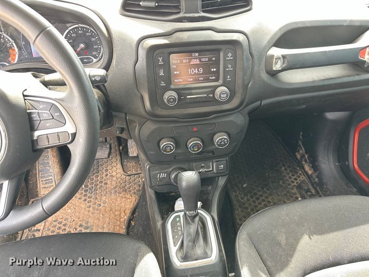 image for item OM9261 2018 Jeep Renegade  SUV