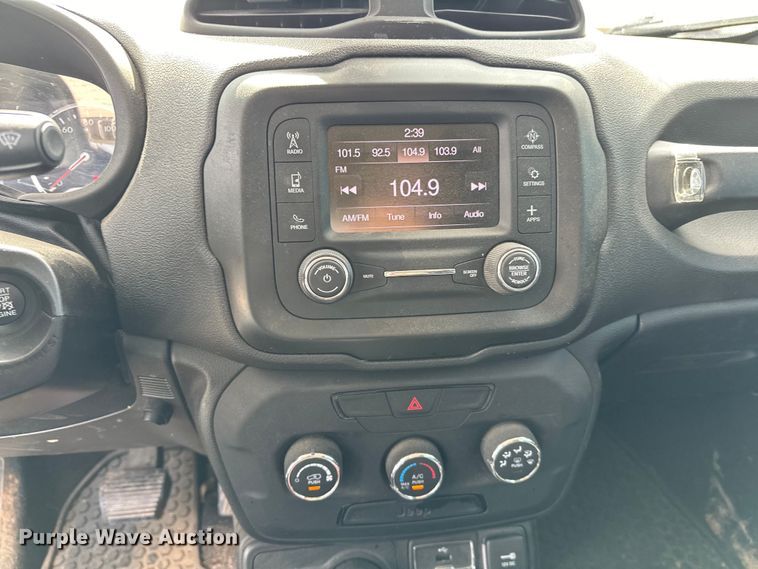 image for item OM9261 2018 Jeep Renegade  SUV