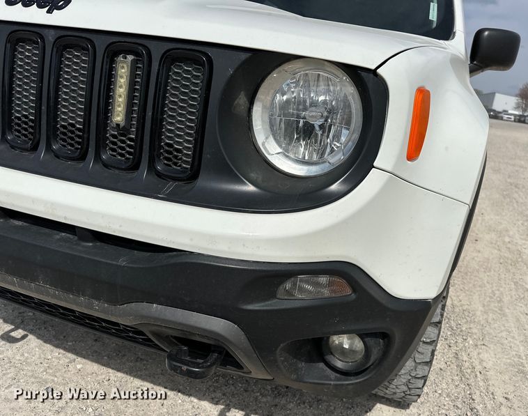 image for item OM9262 2018 Jeep Renegade  SUV