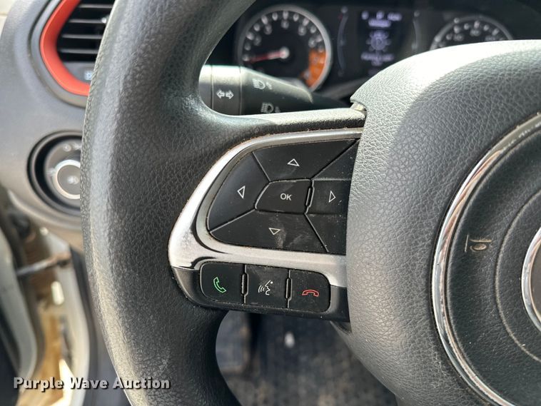 image for item OM9262 2018 Jeep Renegade  SUV