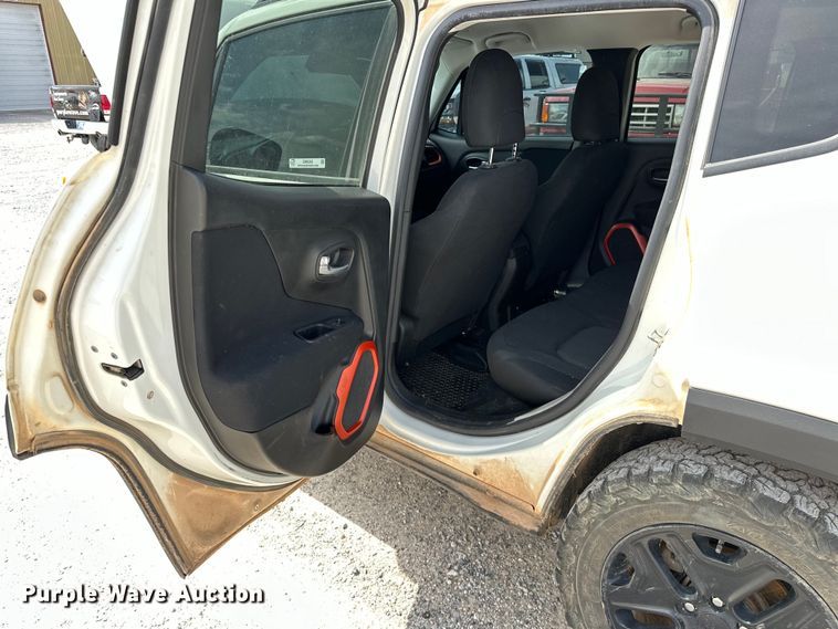 image for item OM9262 2018 Jeep Renegade  SUV
