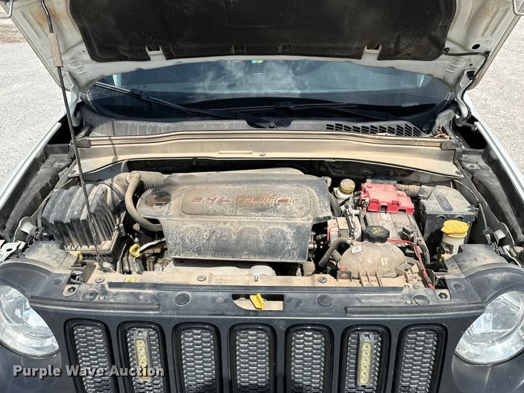 image for item OM9262 2018 Jeep Renegade  SUV