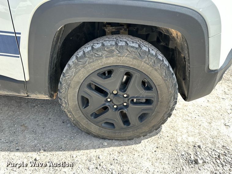 image for item OM9262 2018 Jeep Renegade  SUV