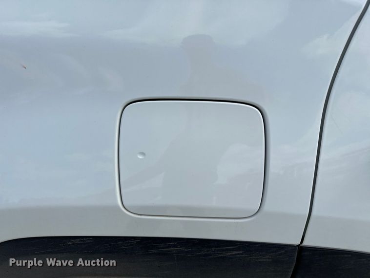 image for item OM9263 2018 Jeep Renegade SUV