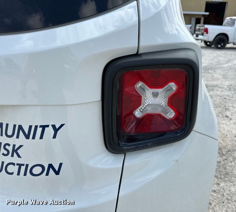 image for item OM9263 2018 Jeep Renegade SUV