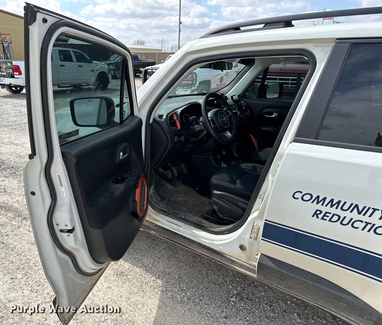 image for item OM9263 2018 Jeep Renegade SUV