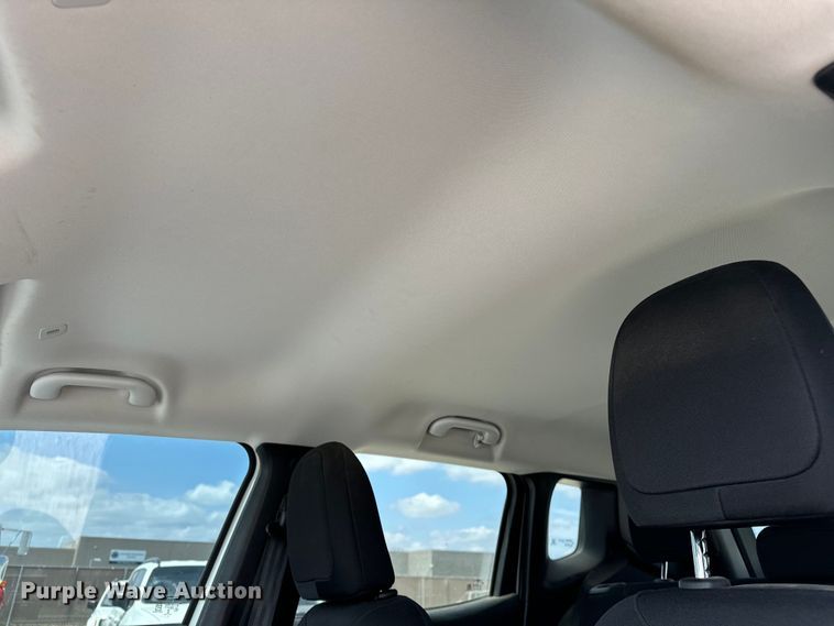 image for item OM9263 2018 Jeep Renegade SUV