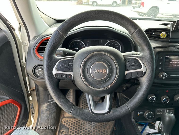 image for item OM9263 2018 Jeep Renegade SUV