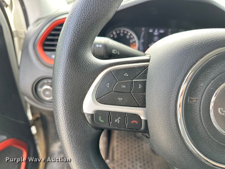 image for item OM9263 2018 Jeep Renegade SUV