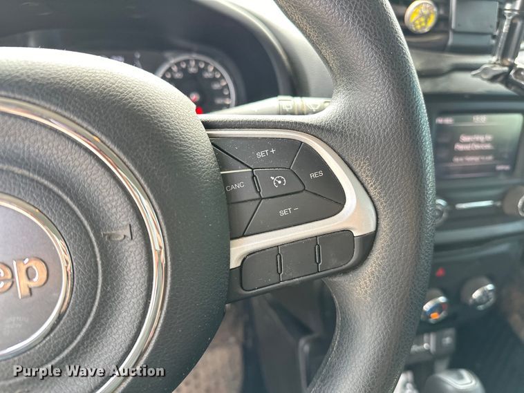 image for item OM9263 2018 Jeep Renegade SUV