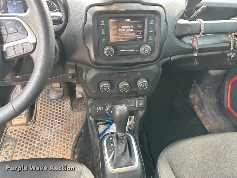 image for item OM9263 2018 Jeep Renegade SUV