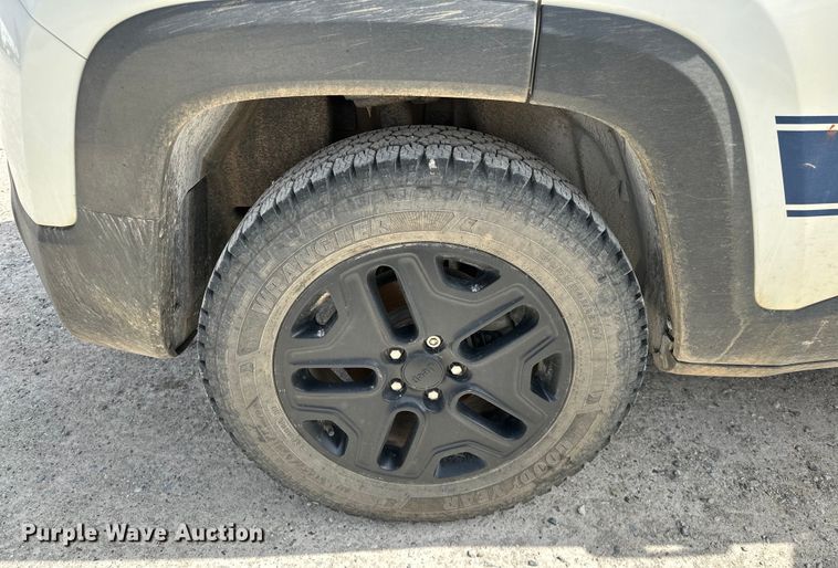 image for item OM9263 2018 Jeep Renegade SUV