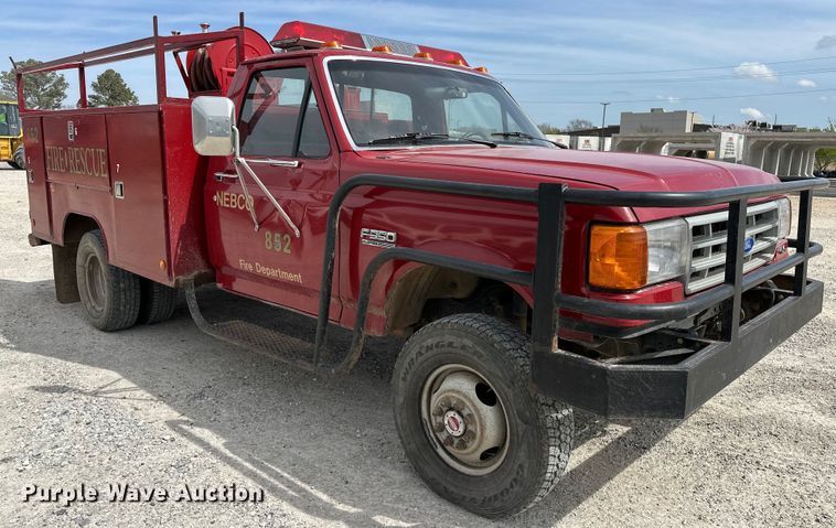 image for item OM9264 1989 Ford F350 brush fire truck