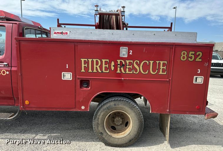 image for item OM9264 1989 Ford F350 brush fire truck