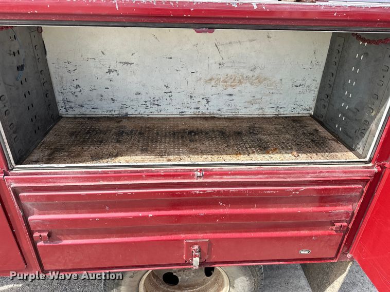 image for item OM9264 1989 Ford F350 brush fire truck