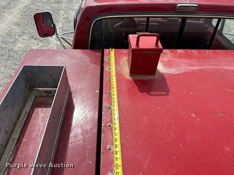 image for item OM9264 1989 Ford F350 brush fire truck