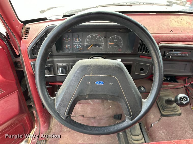 image for item OM9264 1989 Ford F350 brush fire truck