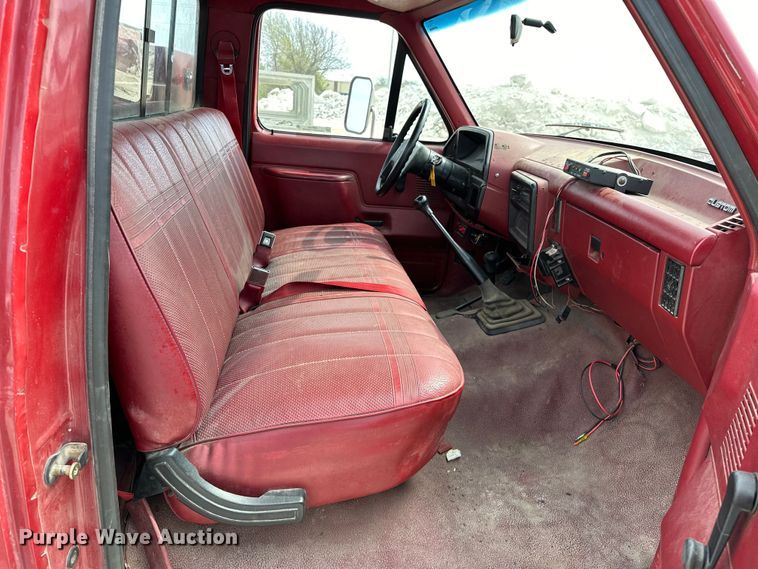 image for item OM9264 1989 Ford F350 brush fire truck