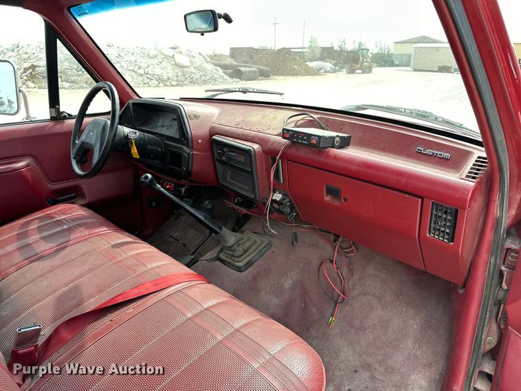 image for item OM9264 1989 Ford F350 brush fire truck