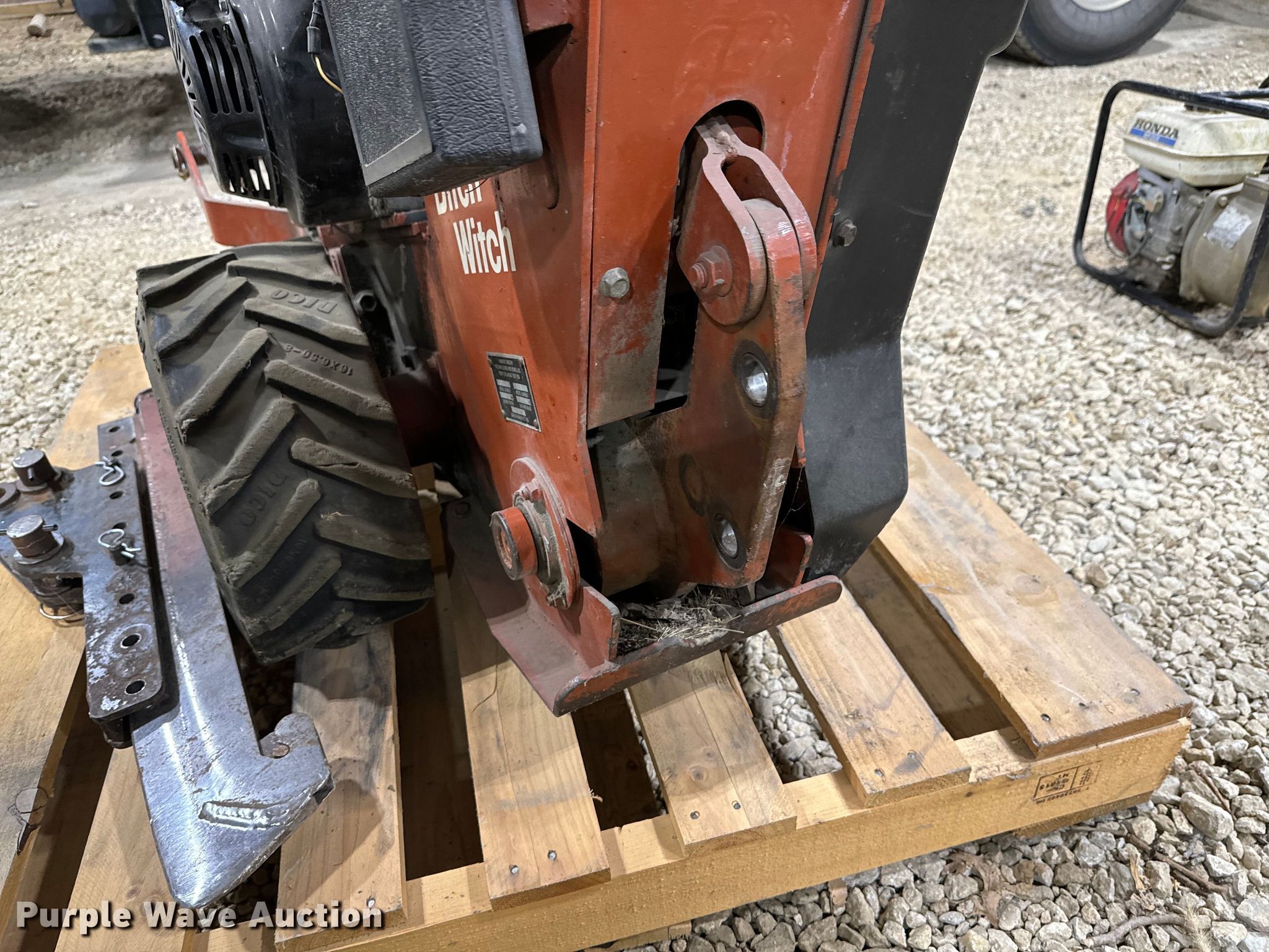 1995 Ditch Witch 100SX cable plow in Chanute, KS Item ND9017 for sale