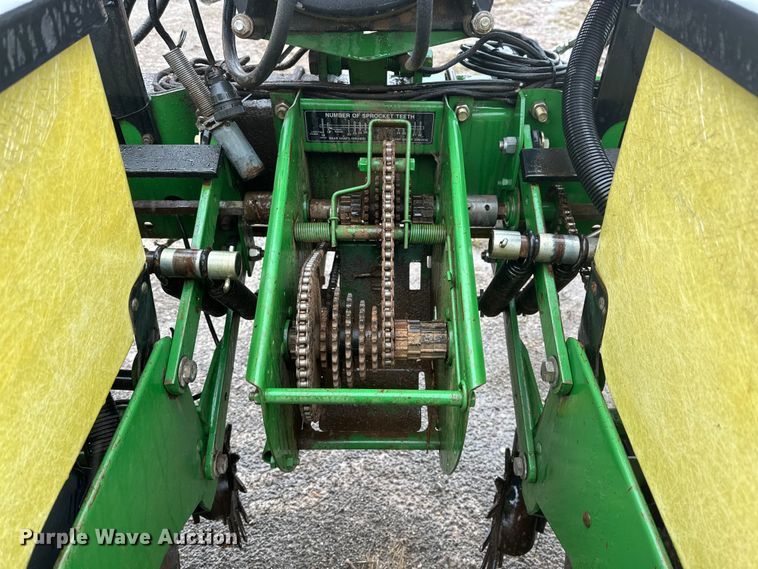 image for item DG4286 John Deere 7300 Max Emerge 2 planter