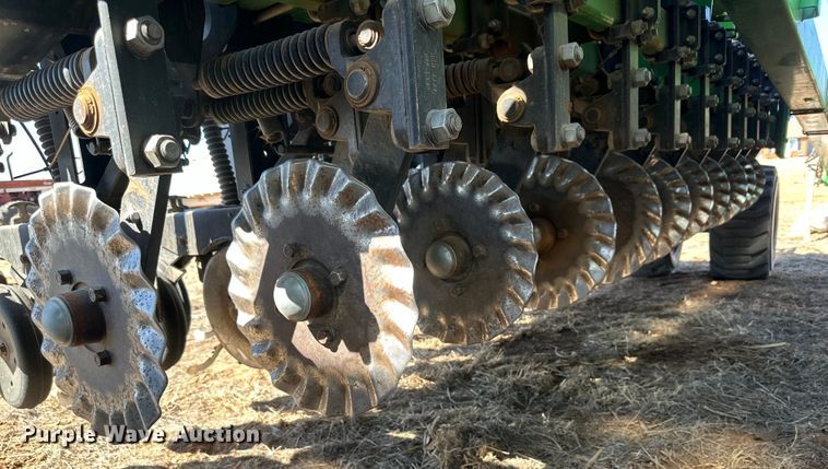 image for item DG4288 Great Plains 3N-4010 no-till grain drill