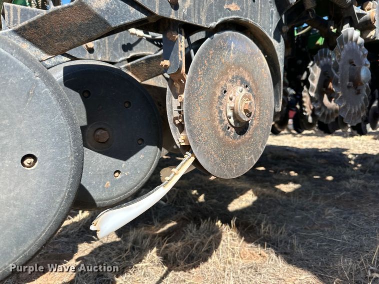 image for item DG4288 Great Plains 3N-4010 no-till grain drill