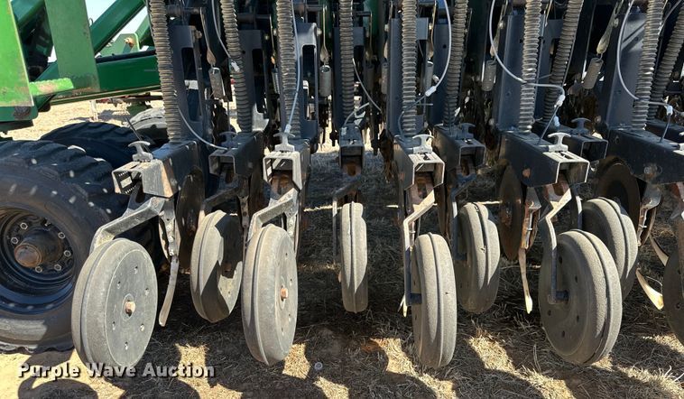 image for item DG4288 Great Plains 3N-4010 no-till grain drill