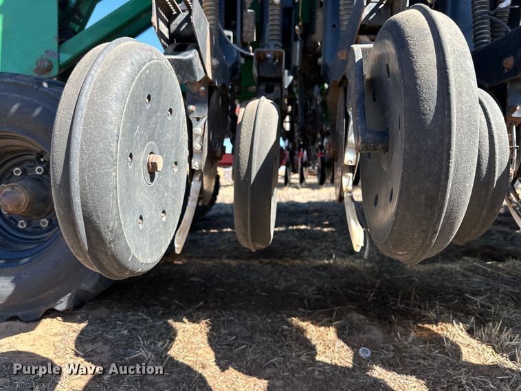 image for item DG4288 Great Plains 3N-4010 no-till grain drill