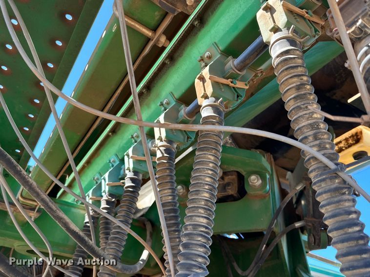 image for item DG4288 Great Plains 3N-4010 no-till grain drill