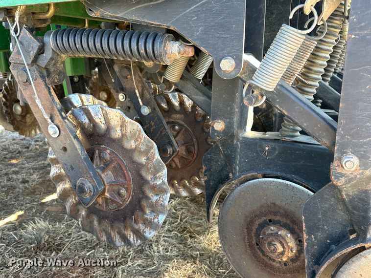 image for item DG4288 Great Plains 3N-4010 no-till grain drill