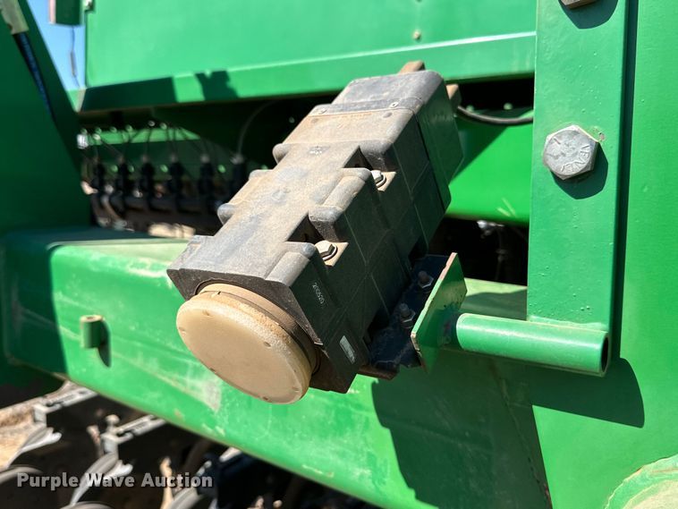 image for item DG4288 Great Plains 3N-4010 no-till grain drill