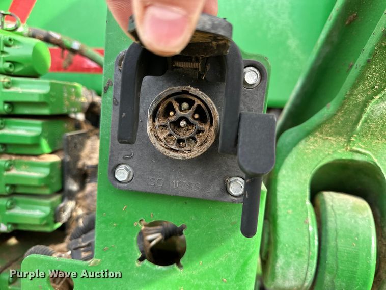 image for item DG4289 2018 John Deere 8295R MFWD tractor