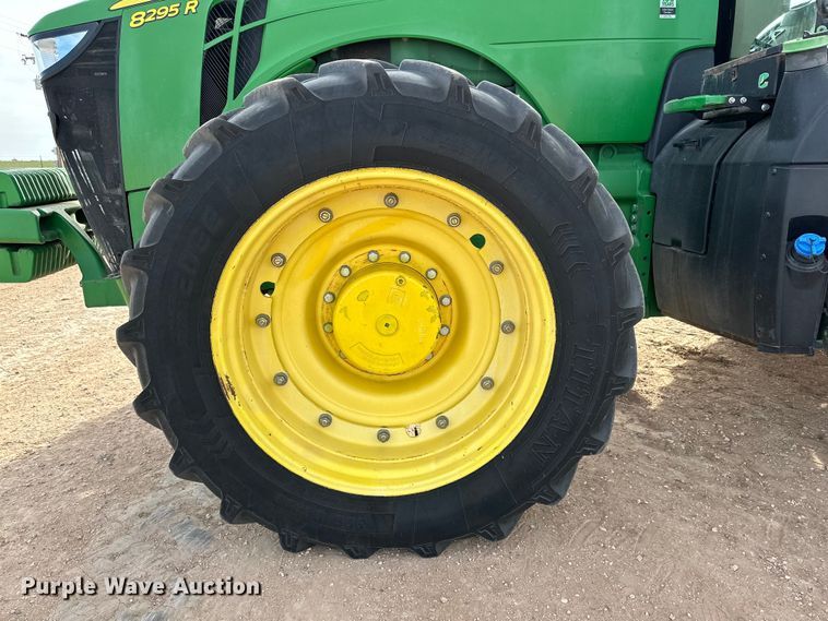 image for item DG4289 2018 John Deere 8295R MFWD tractor