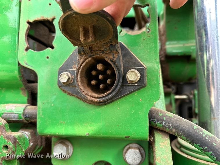 image for item DG4290 2012 John Deere 7280R MFWD tractor