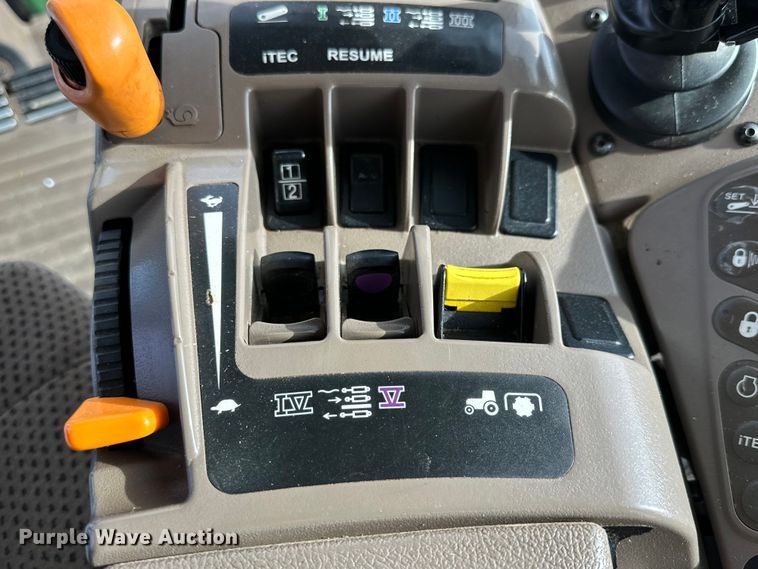 image for item DG4290 2012 John Deere 7280R MFWD tractor