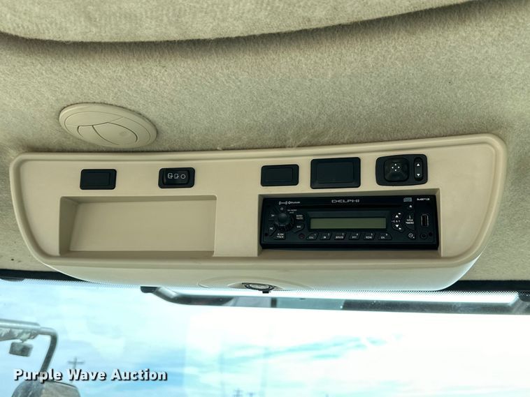 image for item DG4290 2012 John Deere 7280R MFWD tractor