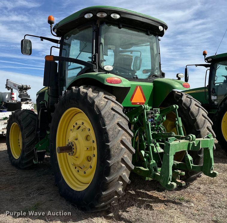 image for item DG4292 2014 John Deere 7210R MFWD tractor