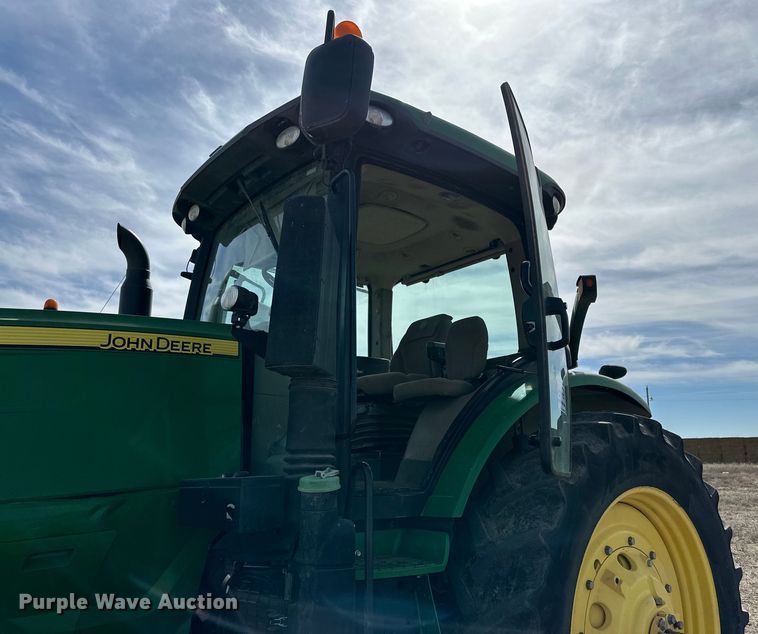 image for item DG4292 2014 John Deere 7210R MFWD tractor